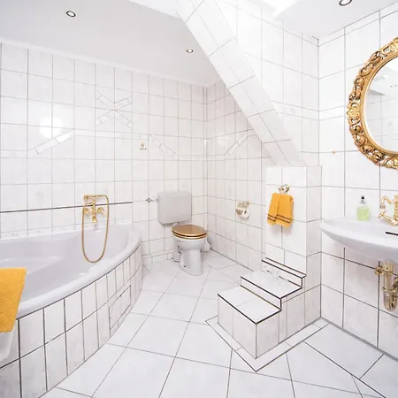 Cafe Am Stift Otel 2*