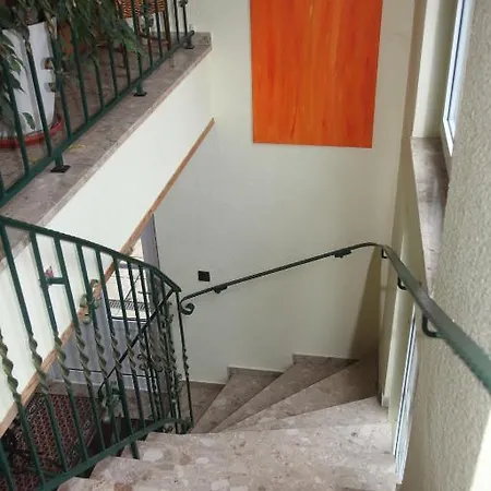 Otel Cafe Am Stift 2*